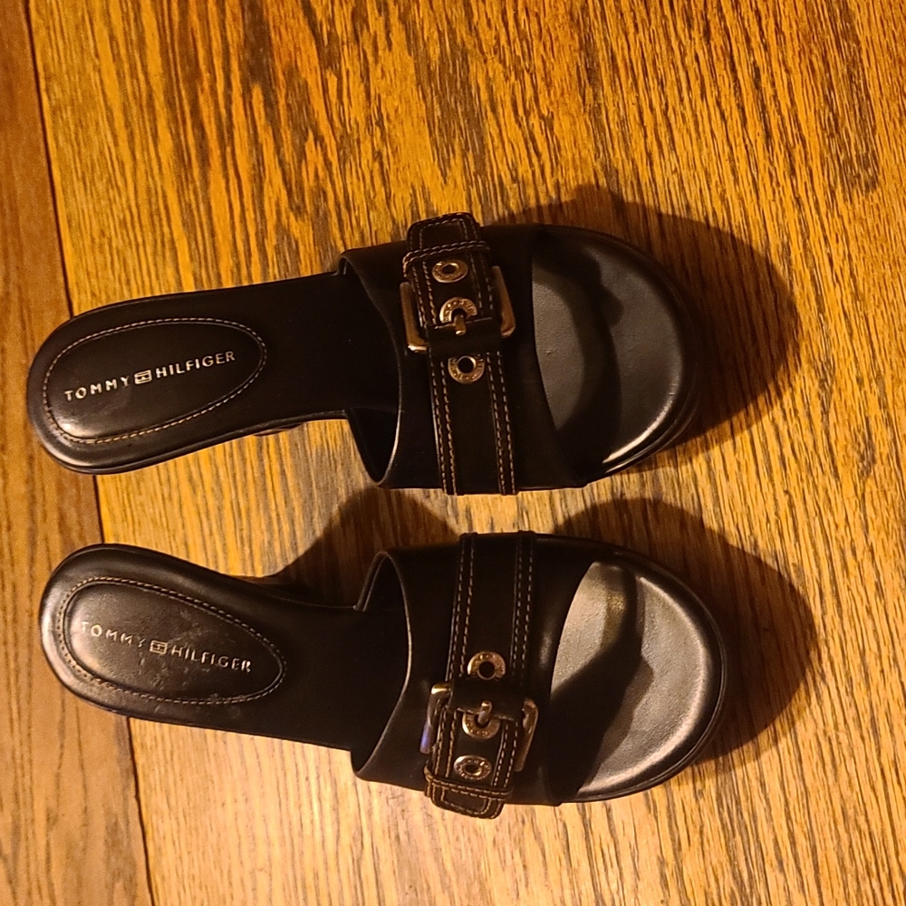 Tommy Hilfiger size 8 brand new